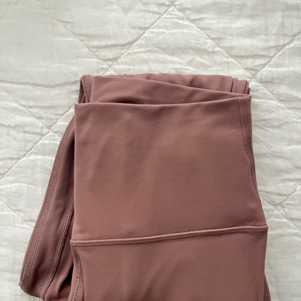 Lululemon Align High-Rise Pant 25” Size 6